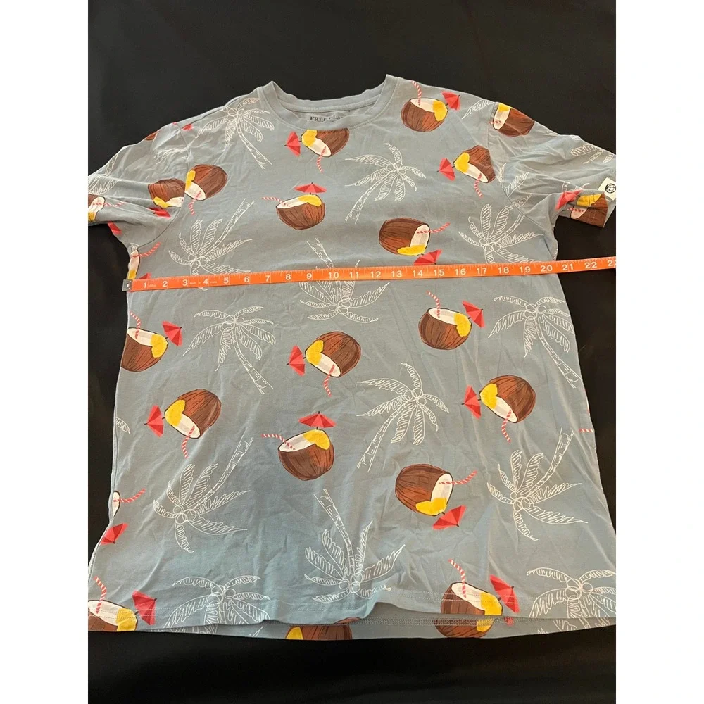 Free Planet Mens Tropical Coconut Cocktail Palm Tree T-Shirt Blue Medium